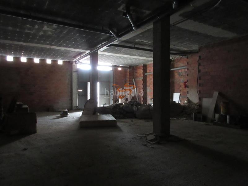 Foto 640c8259-2abe-40f3-9128-17d2c80443b9. Alquiler local comercial en Alto del Castaño Narón