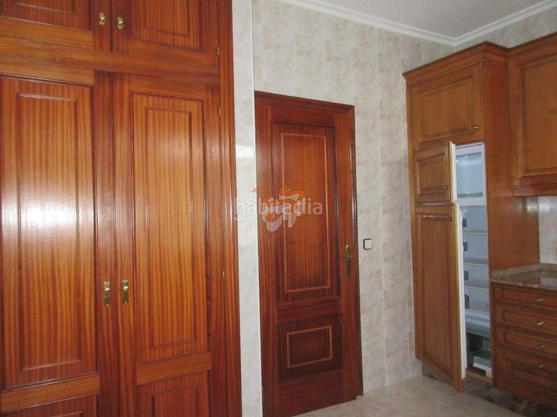Foto 784f6700-2e0d-4563-9e44-9729aa49b267. Edificio en Fene