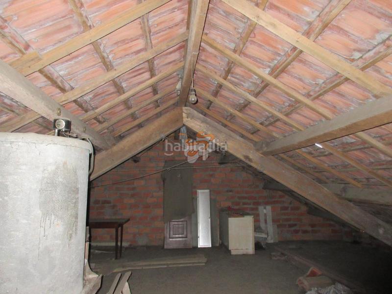 Foto ab2b5b7e-115a-45b2-9f97-8e71b708f3e1. Edificio en Fene