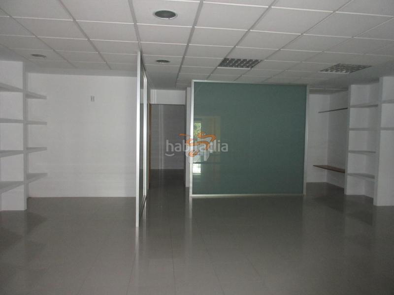 Foto 5ceb2be6-9157-4e36-96f7-de120a36d80b. Local commercial dans Fene