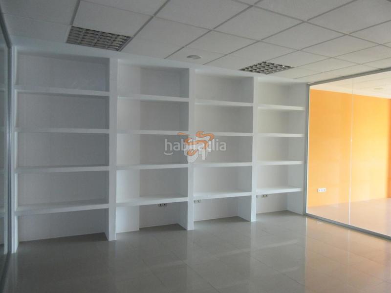 Foto 8b9b3ed0-932f-4b7c-9438-87a33b06823d. Local commercial dans Fene