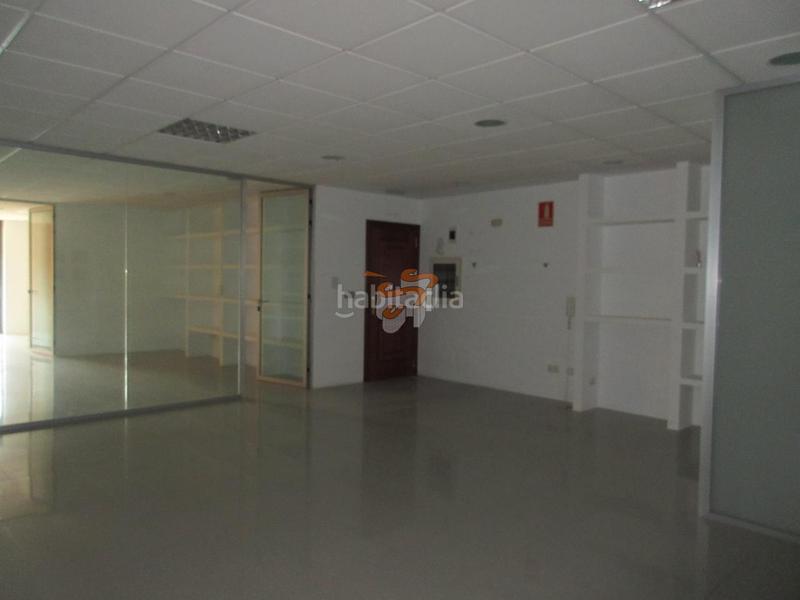 Foto b8111a81-e206-4ed7-9f76-59c4a2a1a51d. Local commercial dans Fene