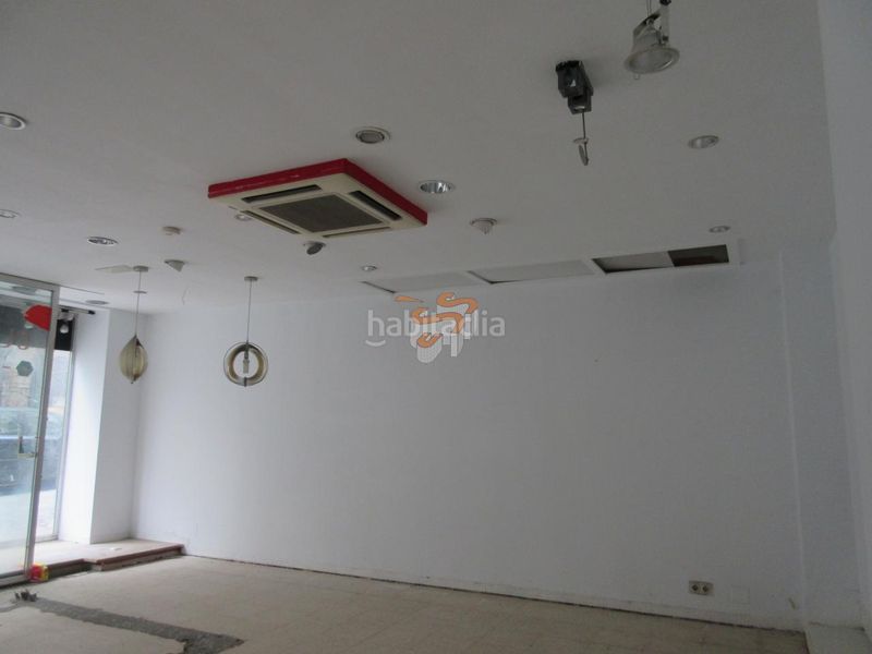 Foto b0fb0946-d008-4ec4-8d88-702c8c042a48. Local comercial a Centro Ferrol