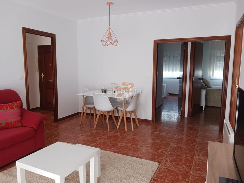 Foto a1b70a8f-da2d-4c8e-8c1d-d5a10cfc67fe. Apartament amb calefacció a Caranza Ferrol