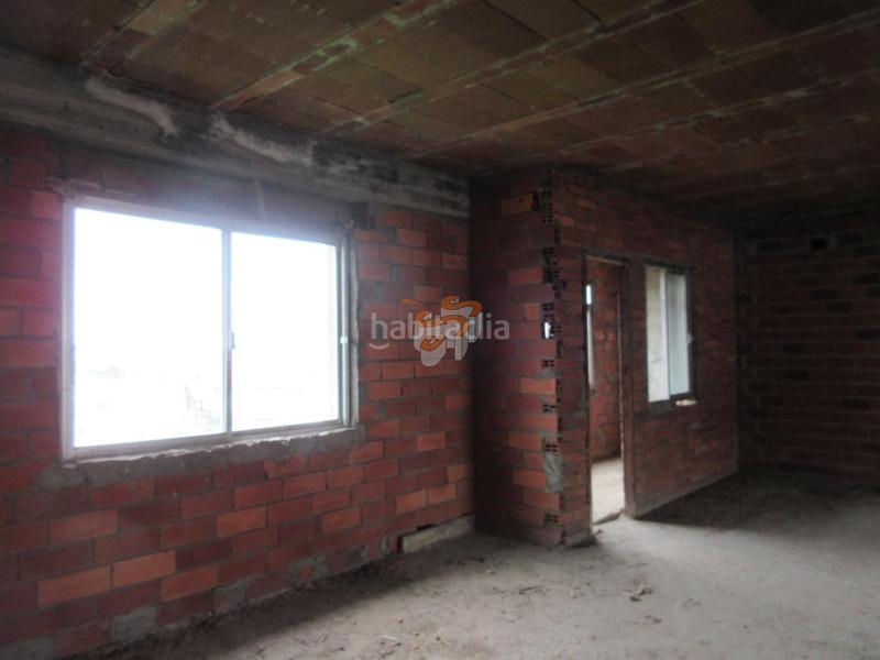 Foto eaf26756-2040-4471-bce8-a1caec39843a. Edificio en A Gándara Narón
