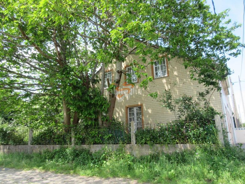 Foto 5af137a8-0b04-4b70-995e-d5d0c06c56aa. Casa amb aparcament a A Malata - Catabois - Ciudad Jardín Ferrol