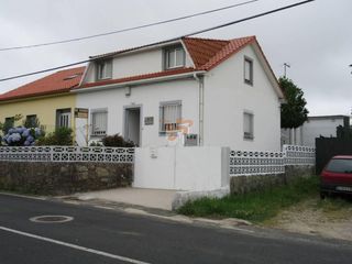 Haus in A Malata - Catabois - Ciudad Jardín