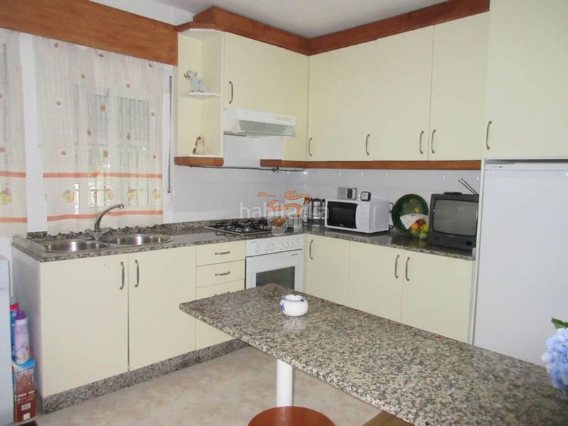 Foto 9292e641-1233-42bf-98c4-de4e24959b44. Casa amb calefacció aparcament a A Malata - Catabois - Ciudad Jardín Ferrol