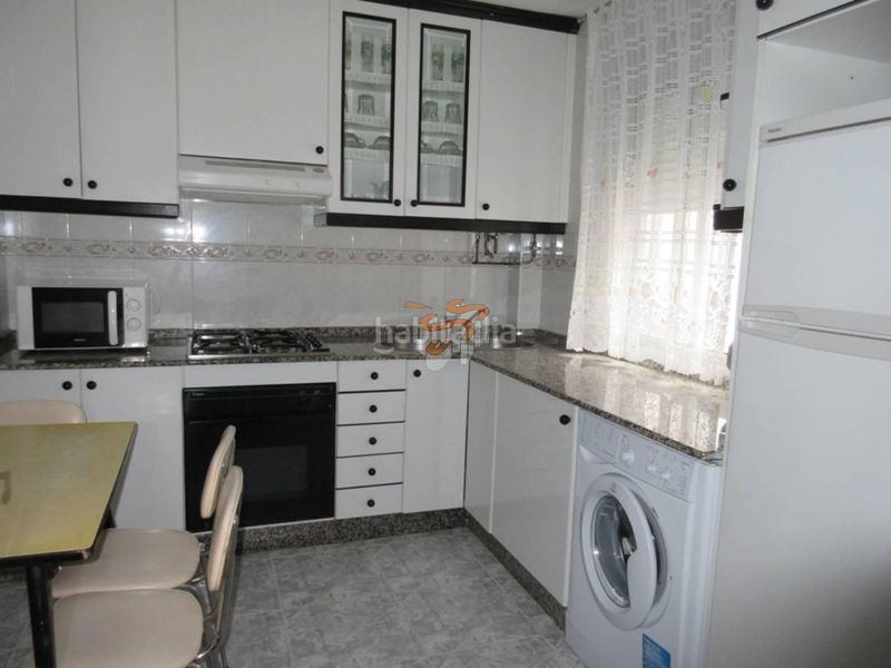 Foto ca71f754-63f1-4338-b075-abc7741d01fc. Casa amb calefacció aparcament a A Malata - Catabois - Ciudad Jardín Ferrol