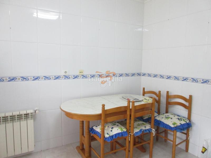 Foto 100b3294-fb09-449f-bdd3-3c4099e2f7e4. Pis amb calefacció aparcament a Zona Ultramar Ferrol