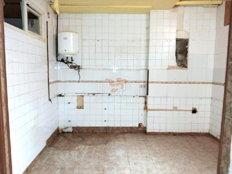 Foto 48baa5fd-7389-40b4-847a-44941a34a96b. Lloguer local comercial a Centro Ferrol