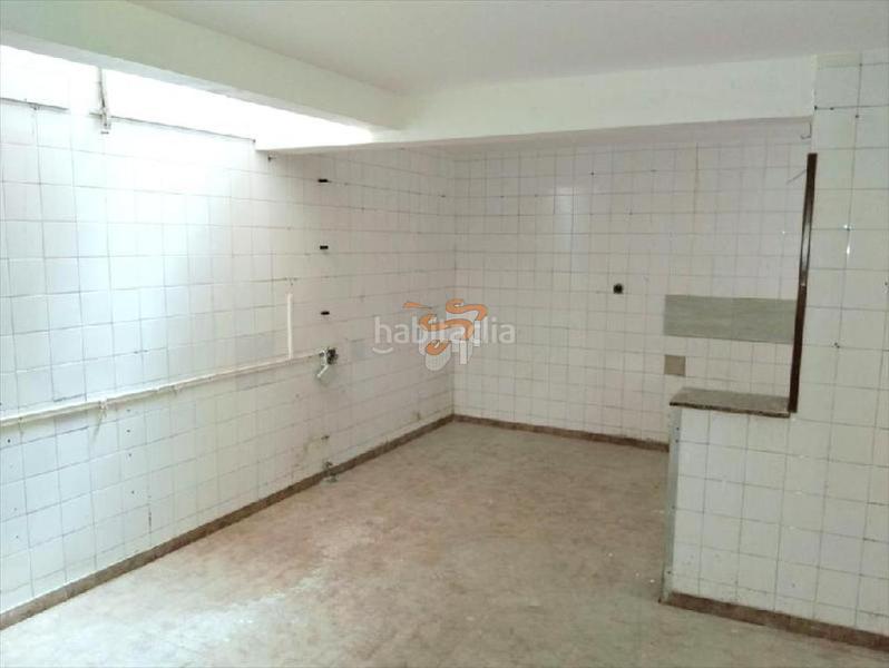 Foto fb8668a0-7e8c-416f-8576-5e2b98e3dc84. Location local commercial dans Centro Ferrol