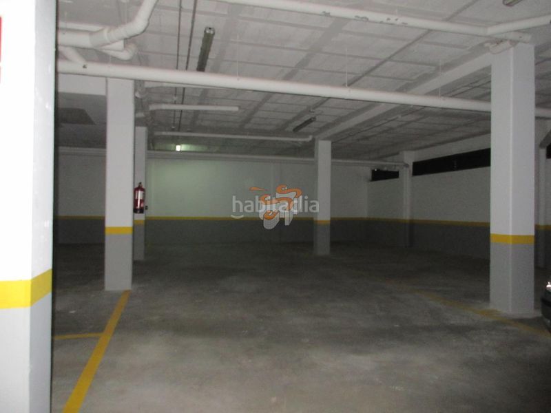 Foto 0b624da1-a7d9-4ba6-9034-e387a2bdaea4. Affitto posto auto in A Malata - Catabois - Ciudad Jardín Ferrol