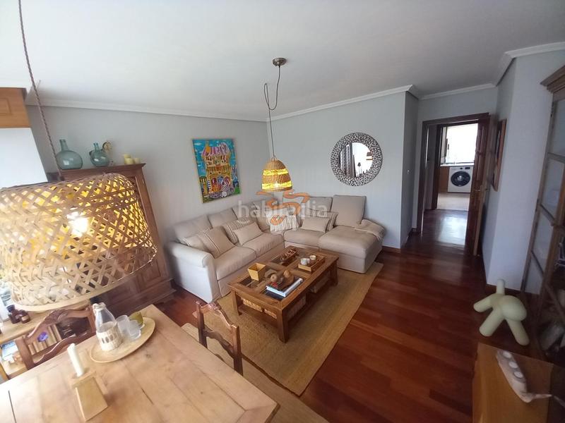 Foto 91c061fc-e002-4dd9-8a18-07277ba942c4. Appartamento con riscaldamento in Zona Ultramar Ferrol