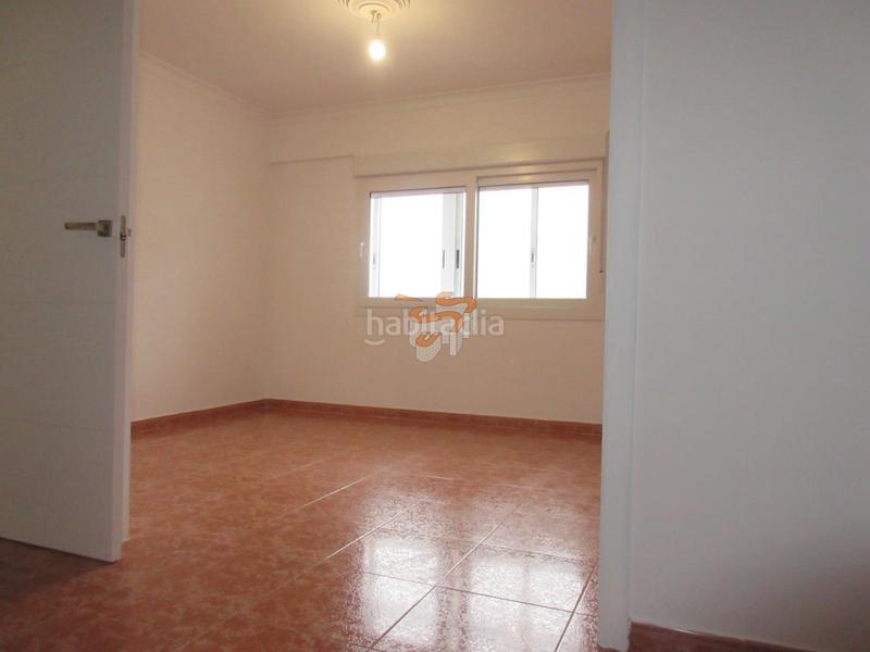 Foto 5bdc8932-f011-4a99-9da6-646576fadd97. Pis a Zona Ultramar Ferrol