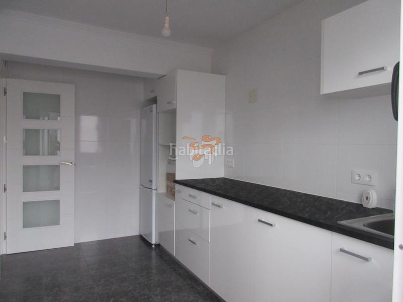 Foto 79c66f9f-b495-4c6f-a374-ae6a2ba650fe. Piso en Zona Ultramar Ferrol