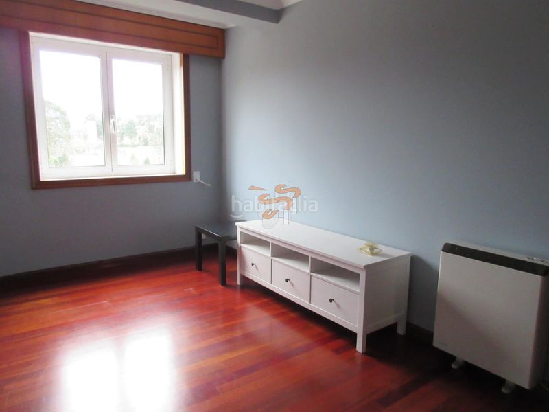 Foto d7f23cc1-9103-4ebd-b3d9-443816a58203. Flat with heating in Piñeiros - Freixeiro Narón