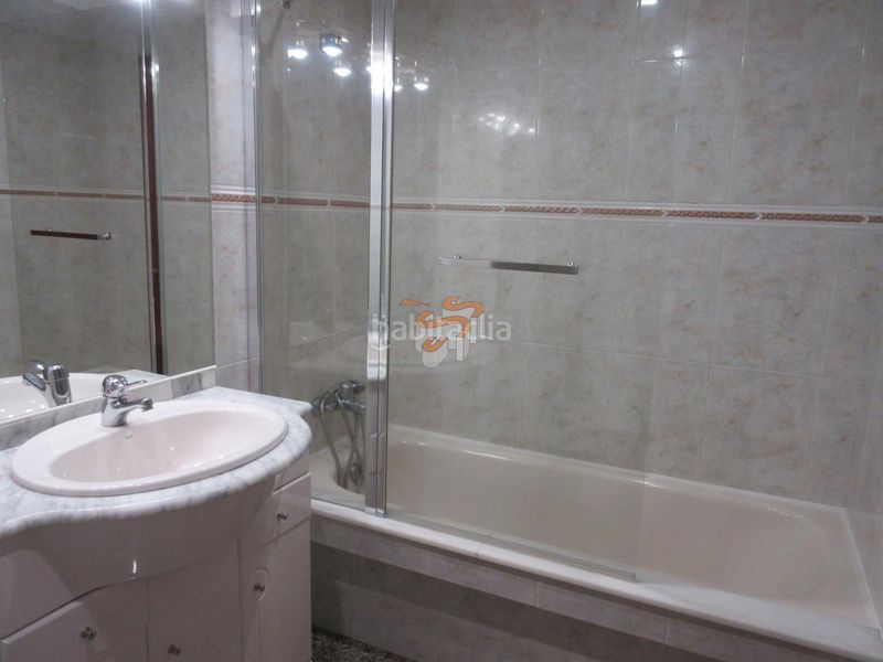 Foto d1aaa3b5-129d-4d22-ba5b-320d9f987c06. Piso en Piñeiros - Freixeiro Narón