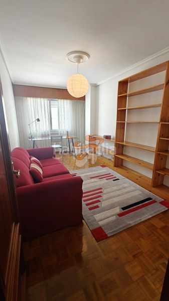 Foto 488a931a-a419-405b-b91d-a06ba8fcb654. Rent flat with heating parking in Plaza de España Ferrol