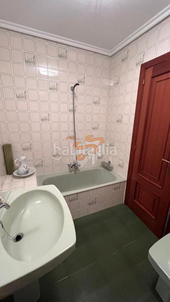 Foto 917b7cd3-f65a-45b6-9b22-6f2b7037d578. Rent flat with heating parking in Plaza de España Ferrol