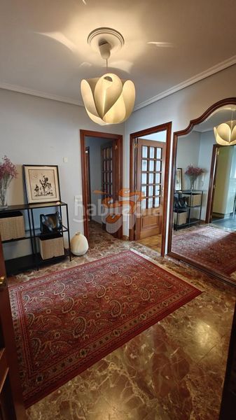 Foto f65fd1cc-894b-4f32-9725-5ea7fd2ca98f. Rent flat with heating parking in Plaza de España Ferrol