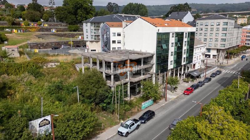 Foto 5b57a292-1e46-4fa1-8cf6-e24673c1d4ff. Edificio in Fene