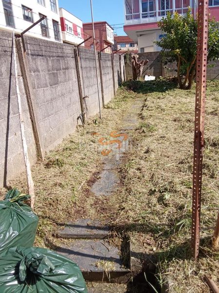 Foto aa725ac9-7b52-48cf-bd03-5f0790d0bc9e. Terreny residencial a Neda