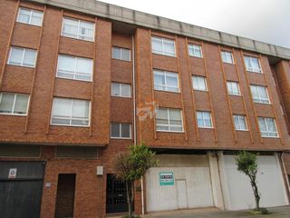 Lloguer Local Comercial a A Malata - Catabois - Ciudad Jardín