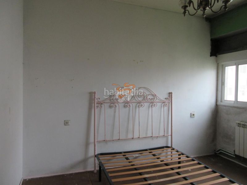 Foto b441649f-1639-4bdf-971c-9ff1e0ade8c5. Piso en Caranza Ferrol