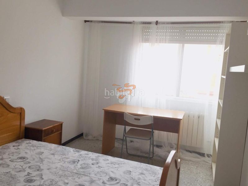 Foto e09f5061-888c-4653-82df-717c4d4513d2. Lloguer pis amb calefacció a Centro Ferrol