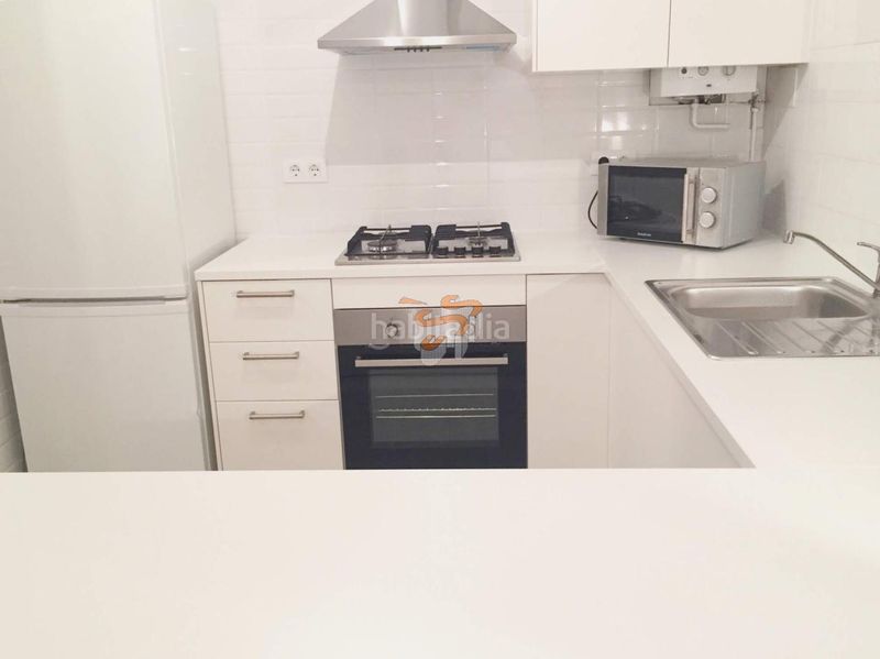 Foto f6009c1a-2335-4eb2-9647-2d860c6c1a59. Lloguer pis amb calefacció a Centro Ferrol