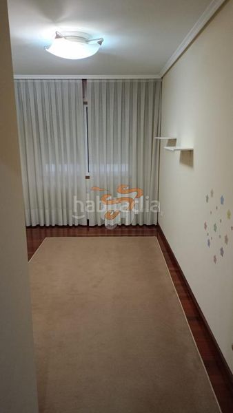 Foto da25f3ba-b308-4265-9c38-745df388037a. Pis amb calefacció aparcament a Alto del Castaño Narón
