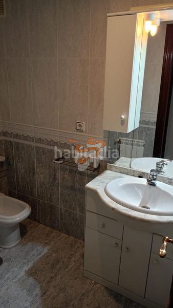 Foto f036b8c3-9e3e-4e16-9a2b-519f9047e27f. Pis amb calefacció aparcament a Alto del Castaño Narón