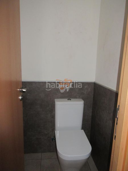 Foto 4398b239-9780-4b30-aa87-19b06f0e8259. Local comercial a Porta Nova Ferrol