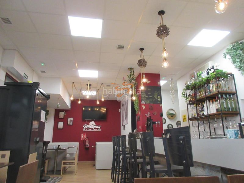 Foto d2a8107b-8382-4ccd-9ba2-6a6f985ad259. Local comercial a Porta Nova Ferrol