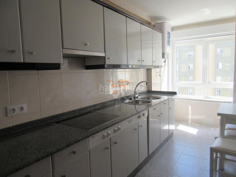 Foto 82a9129d-a2d6-4025-bd24-7a1269e80c22. Lloguer apartament amb calefacció a Caranza Ferrol
