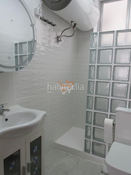 Foto a98a121a-41e7-4ca4-bca1-27db945ab31d. Rent flat with heating in Caranza Ferrol
