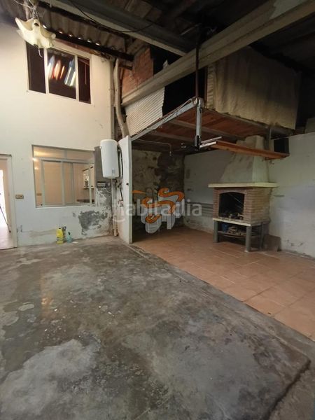 Foto 3b8d3f39-9643-4e89-9e7b-7ed3c5a5802d. Casa amb aparcament a Fene
