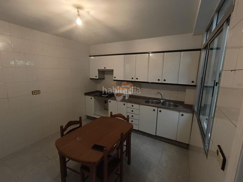 Foto 54c57804-1bb5-4267-83f1-de9e8dacc563. Casa amb aparcament a Fene
