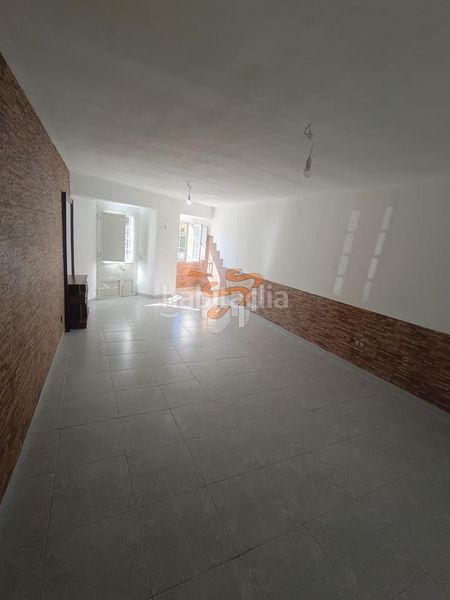 Foto f027bb57-9d4b-4ad0-a765-ef984d3ca484. Casa amb aparcament a Fene