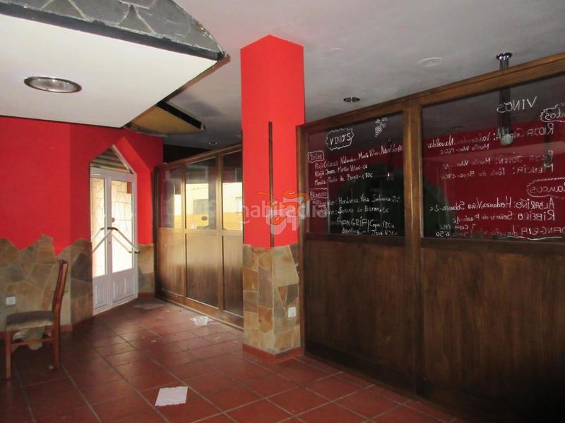 Foto 37325486-d002-4f66-9d2f-6ef8c6308e45. Affitto locale commerciale in Ares