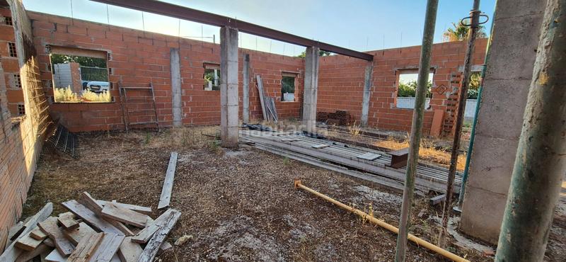 Foto 1e09bded-b690-487a-9978-730b828113f2. Chalet mit parking in Dehesilla de Calamón - Campomanes Badajoz