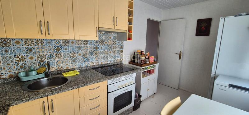 Foto 353f87e2-29e1-459e-8cff-aeac2c454a2e. Flat with heating in Ciudad Jardín Badajoz