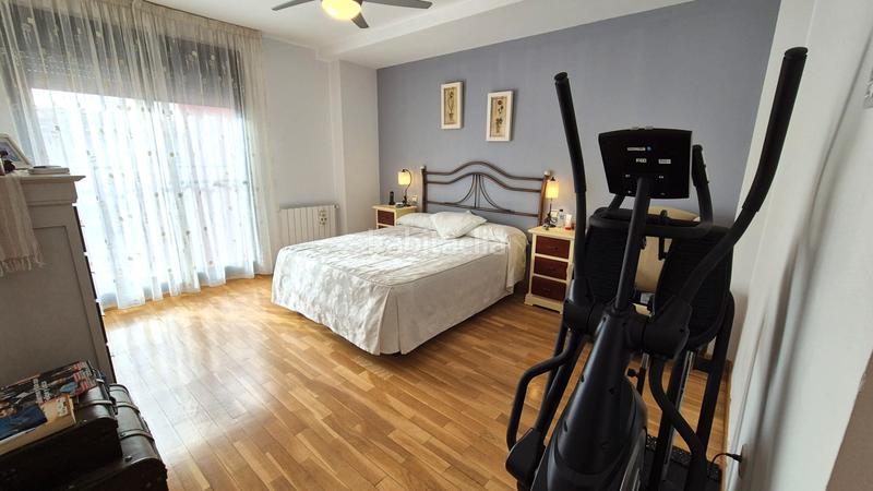 Foto d2fa66ad-38a6-46b8-8fd3-8cb8467422f7. Duplex avec chauffage parking dans Casco Antiguo Badajoz