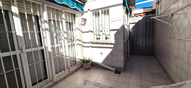 Foto 72a40580-a26e-4a2a-a4fc-82403465d9ab. Casa adossada amb xemeneia calefacció aparcament a Badajoz