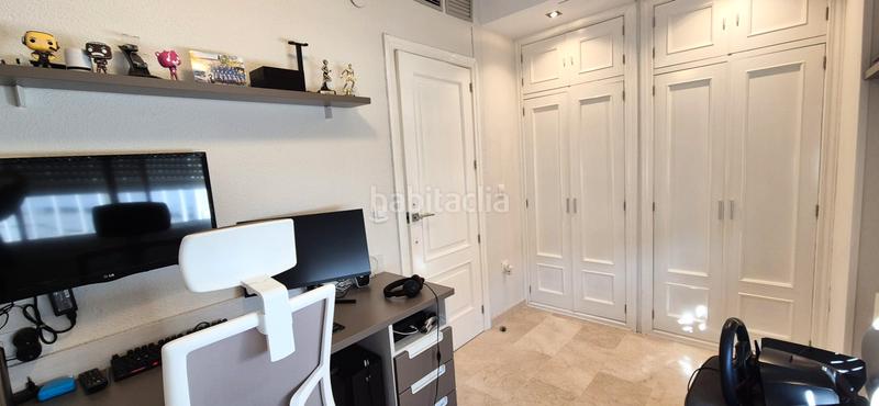 Foto 74893e19-0ab5-406d-947e-cedbc75e5845. Casa adossada amb xemeneia calefacció aparcament a Badajoz