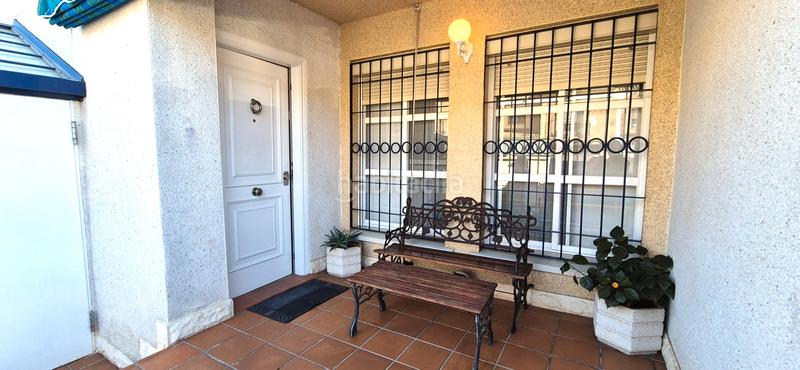 Foto 81b7e939-94f0-432d-b8d6-c64c0cb57f7a. Casa adossada amb xemeneia calefacció aparcament a Badajoz