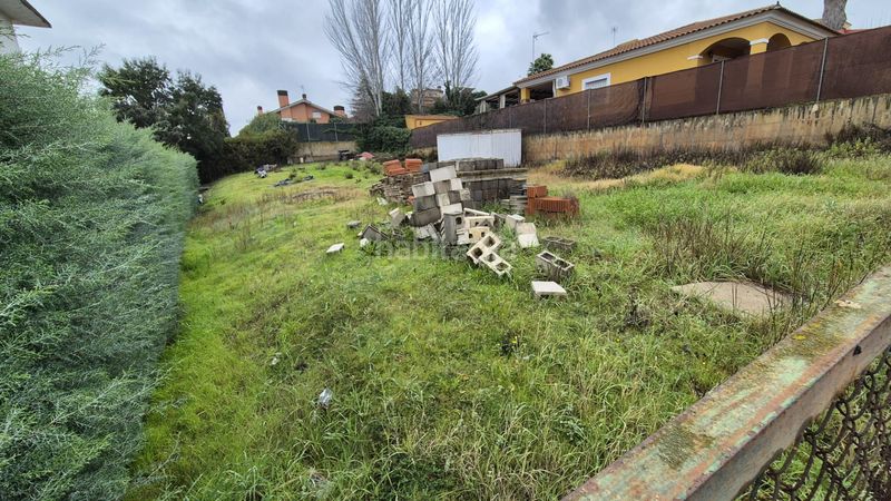Foto a43c6a57-6ef2-48dc-8258-435e2a1d17f9. Terreny residencial a Las Vaguadas Badajoz