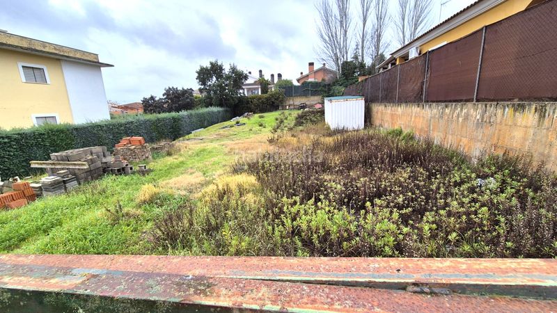 Foto b7a5d12b-5805-444d-8412-724606d0e310. Terreny residencial a Las Vaguadas Badajoz