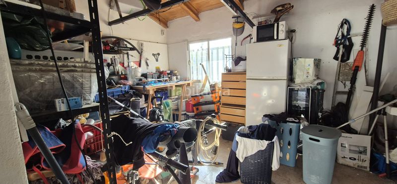 Foto 09d3a965-e3ec-4fbc-bd0f-f2a5fd41d633. Xalet amb xemeneia calefacció aparcament piscina a Badajoz